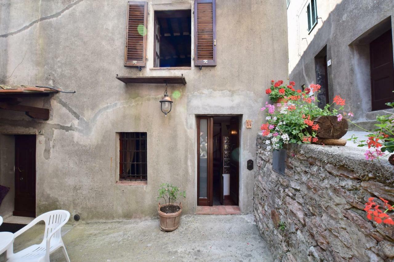 Luciano E Norma House Il Rustico Villa Gerfalco Exterior foto